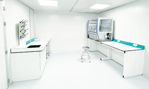 Tầm Quan Trọng của Phòng Sạch trong Công Nghiệp và Y Tế: Bảo Vệ Sức Khỏe và Chất Lượng Sản Phẩm